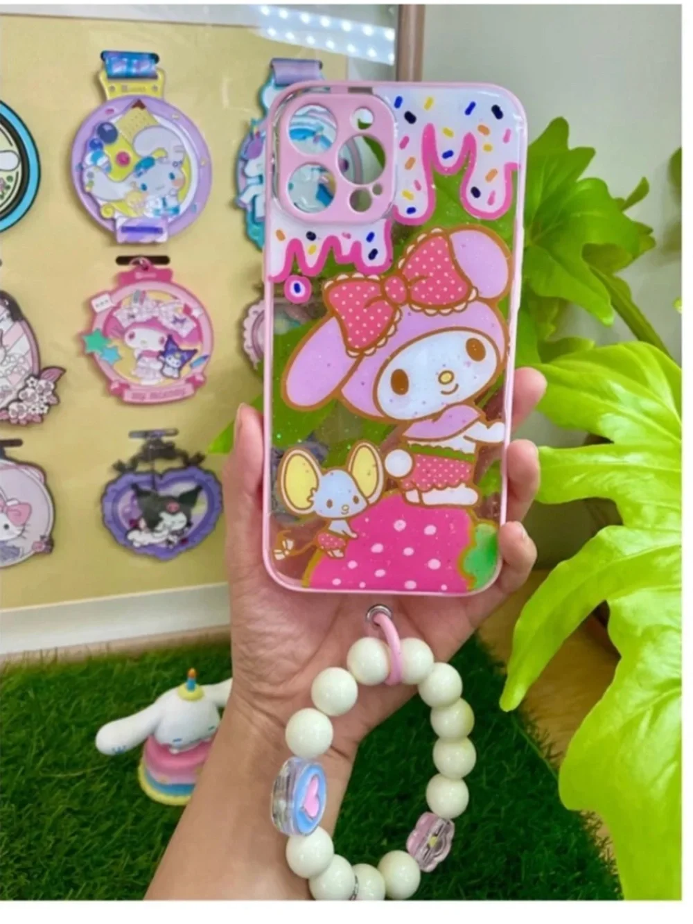 iPhone 13promax cartoon case.Handmade cute case with free gift beads chain